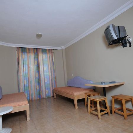 Selen Apart İçmeler Exterior photo