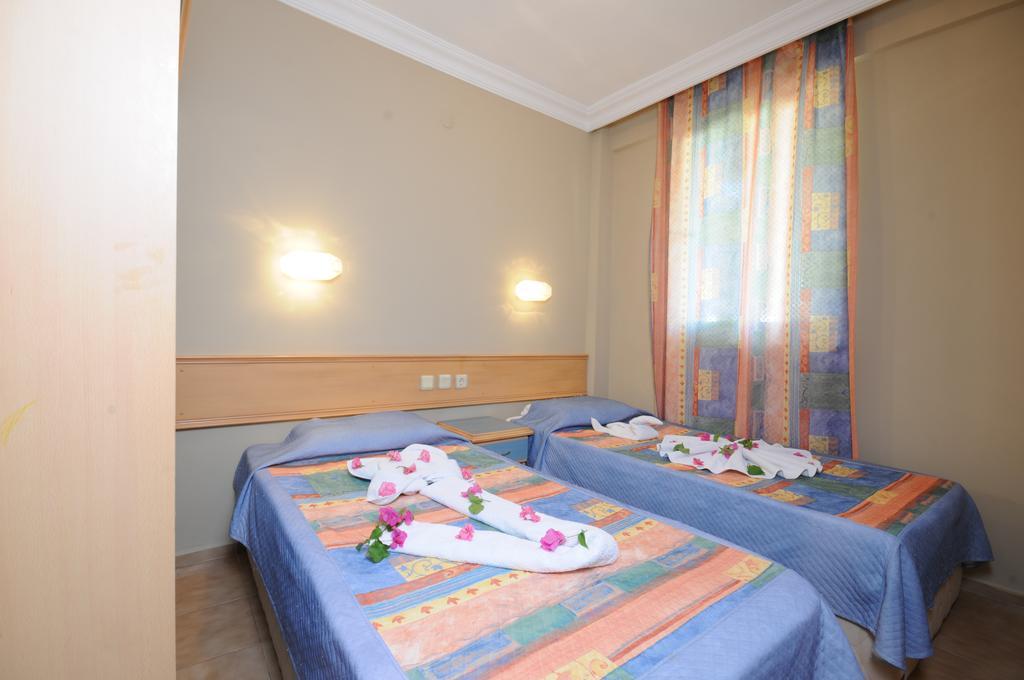 Selen Apart İçmeler Exterior photo